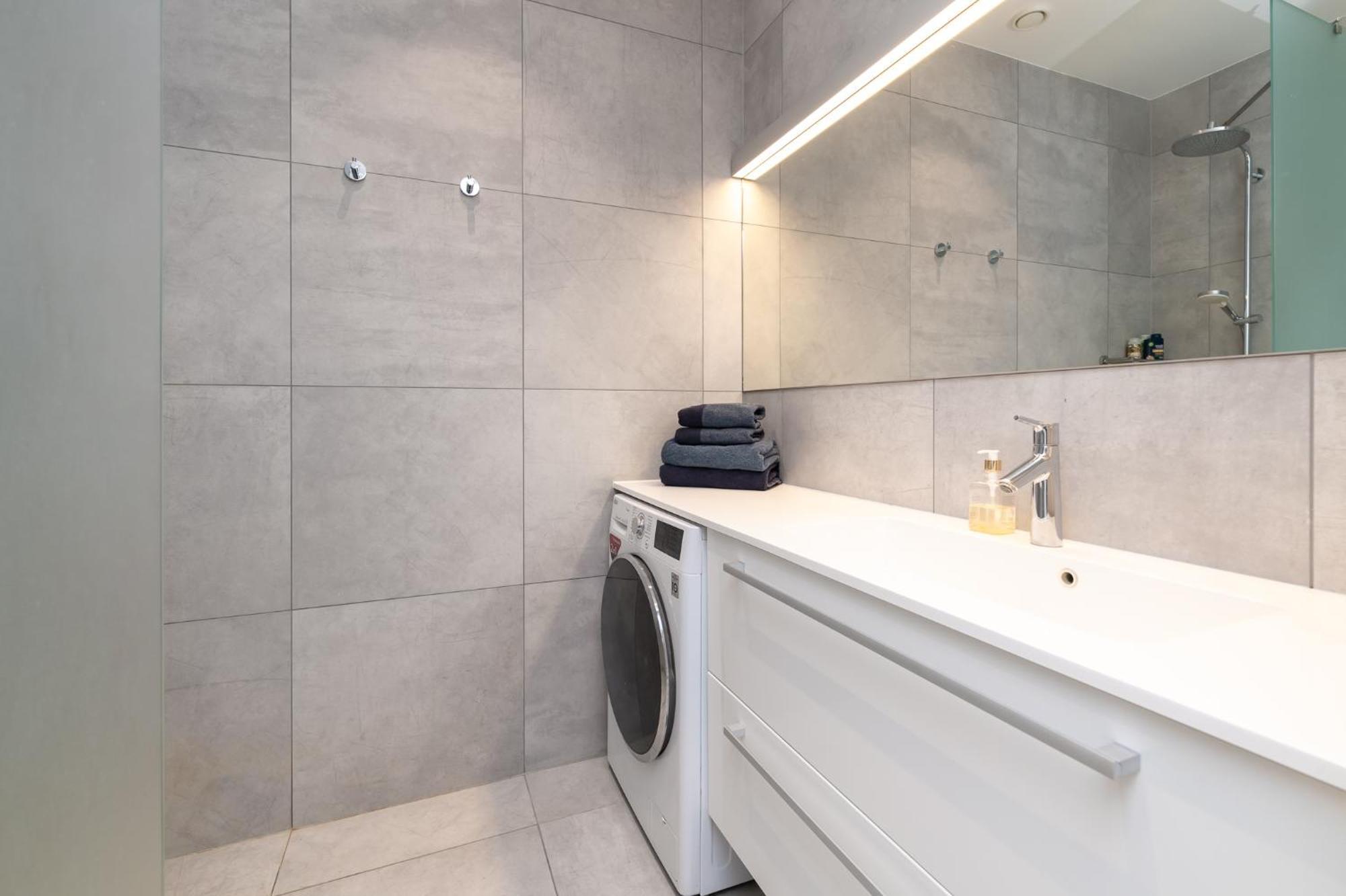 Woho Luxury Appartments Reval Esterno foto